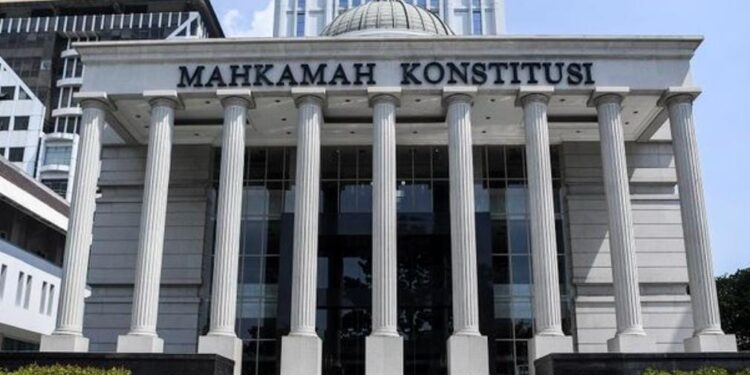 MK Putuskan Kerusuhan di Medsos Tak Bisa Dipidana Lewat UU ITE