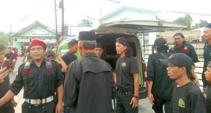 Ramadan 2026, PWI LS Jateng Serentak Bagi Takjil di Sejumlah Daerah