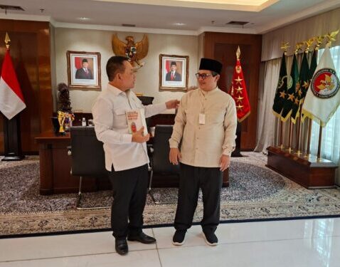 Kiai Imaduddin Temui Pak Dudung Kepala Staf Kepresidenan di Gedung KSP