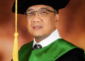 Achmad Ubaedillah dan Hassan Wirayuda Raih Penghargaan Putra Terbaik Kabupaten Tangerang dalam Hubungan Internasional