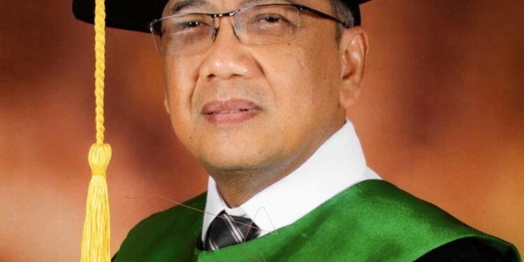 Achmad Ubaedillah dan Hassan Wirayuda Raih Penghargaan Putra Terbaik Kabupaten Tangerang dalam Hubungan Internasional